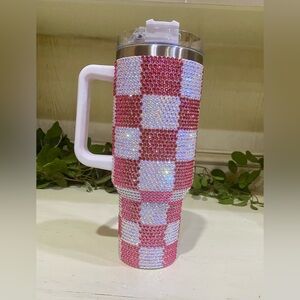BRAND NEW IN BOX Pink & White Checkered Rhinestone 40 oz Tumbler